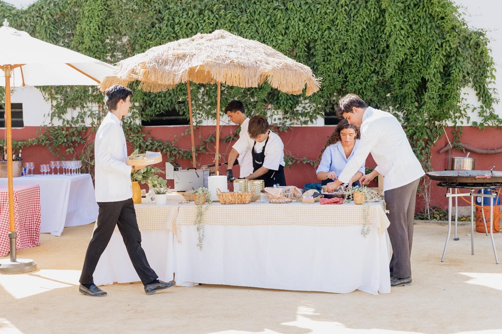 Servicio de catering de La Valensiana en un evento